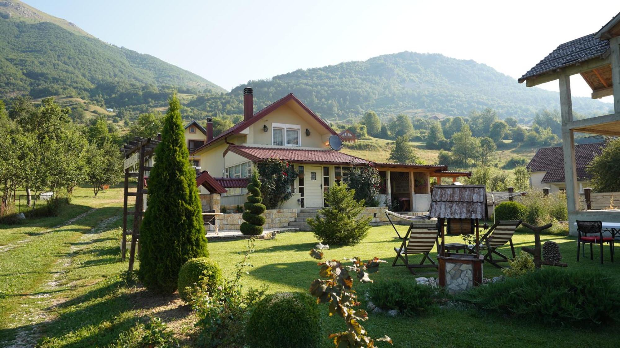 Vila Merak Apartment Gusinje Exterior photo